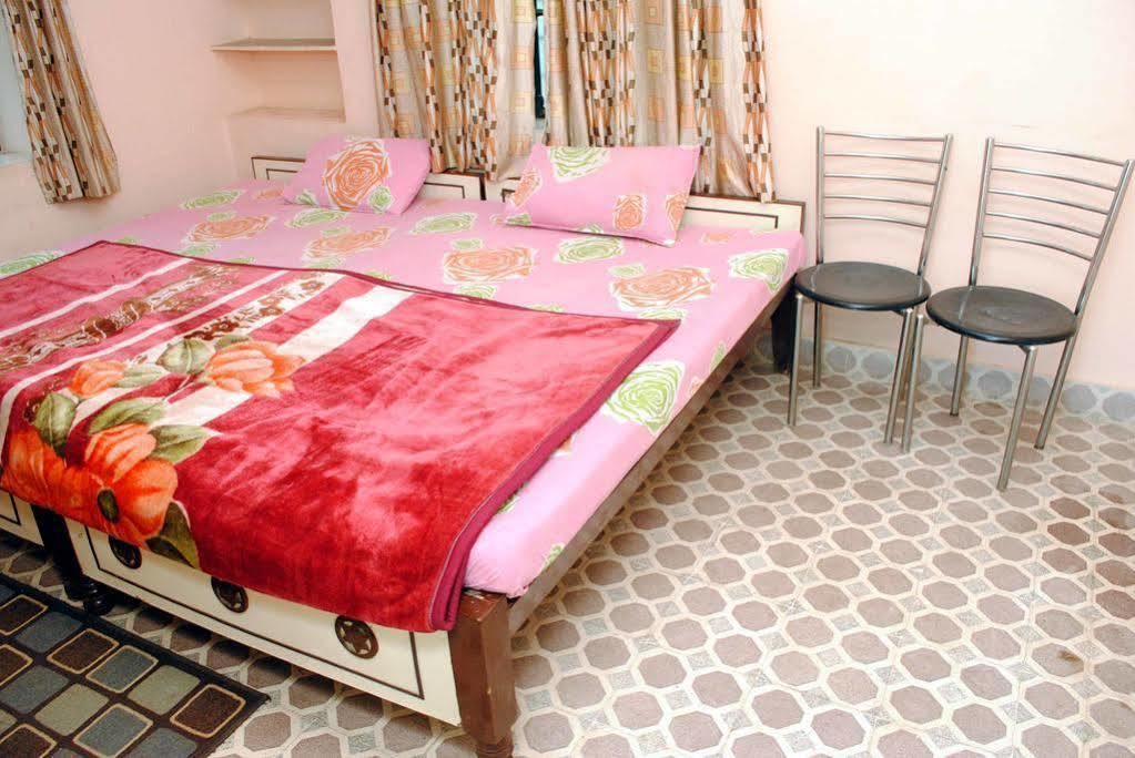 Hotel Hilltop Pushkar Eksteriør bilde